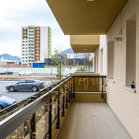 Lara's Apartment Brașov