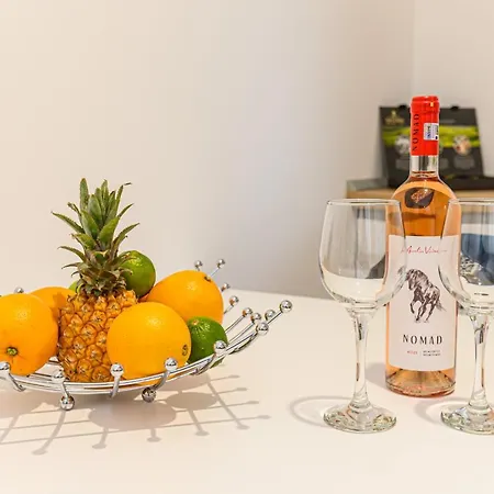 Lara's Μπρασόβ