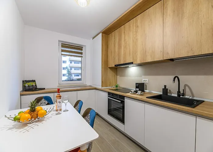 Lara's * ブラショフ