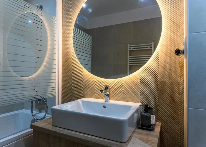 Lara's ブラショフ